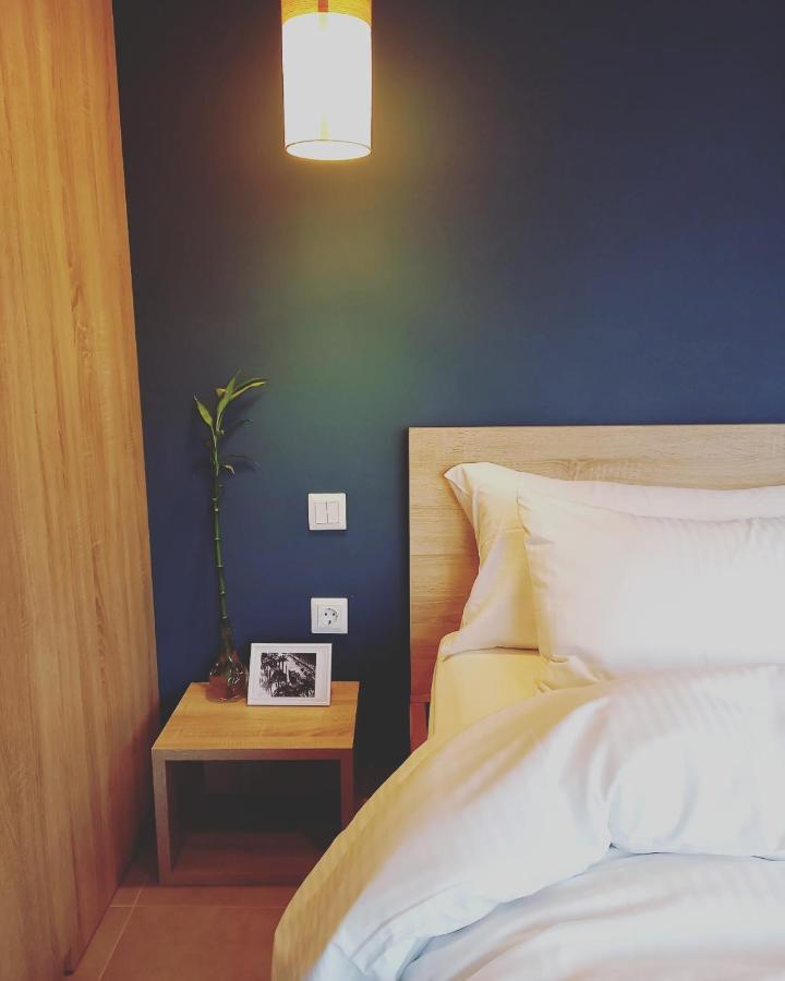 Bella Suite City Center, Parking Tesalonika Bagian luar foto
