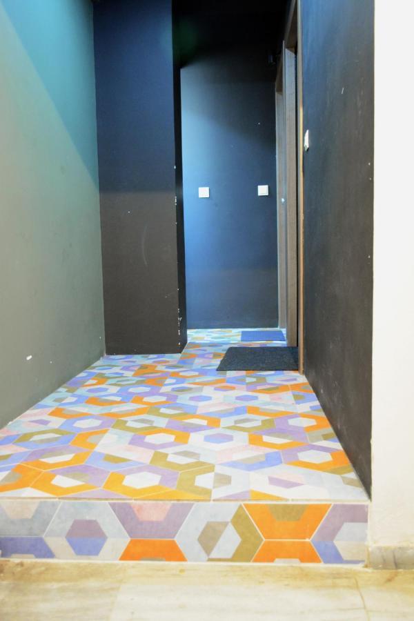 Bella Suite City Center, Parking Tesalonika Bagian luar foto